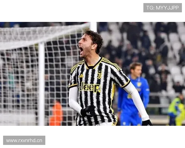 阿瑟·梅洛近期状态回暖，中场表现稳健值得关注