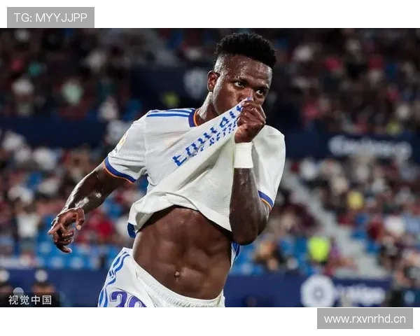 维尼修斯与本泽马的化学反应如何激活前者进攻效率