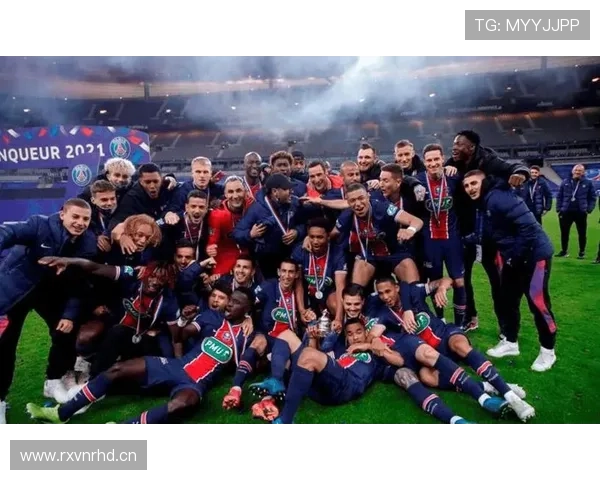 切尔西豪华阵容进攻问题显现,近期表现波动影响球队争冠形势 切尔西豪华阵容进攻问题显现,近期表现波动影响球队争冠形势