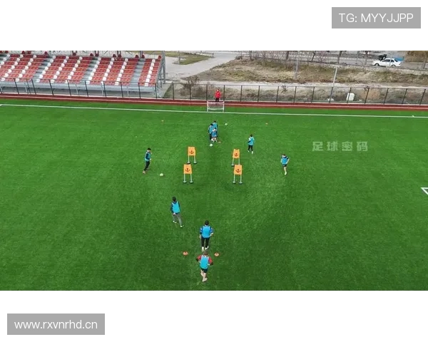 赖斯的无球跑动与位置感战术价值解析