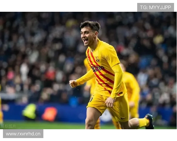 维蒂尼亚与佩德里：同代中场核心的控球节奏与决策结构差异分析