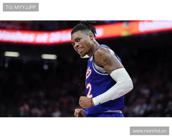 范迪克打球跟上班族下班似的，投个篮就跟炒个外卖一样随意！