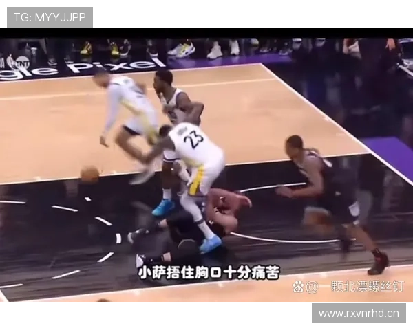 篮球规则：空中对抗如何判断犯规行为